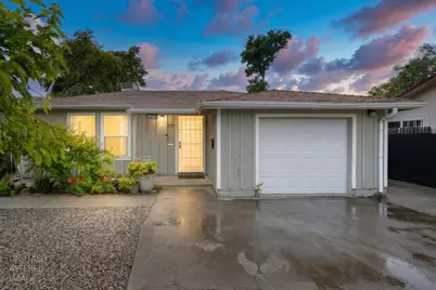 2757 Altos Avenue, Sacramento, CA 95815 - Photo 1