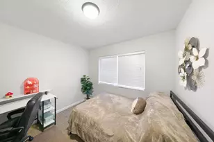 2757 Altos Ave, Sacramento, CA 95815 - Photo 31
