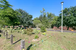 2757 Altos Ave, Sacramento, CA 95815 - Photo 45