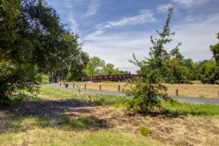 28 Eastham Ct, Sacramento, CA 95833 - Photo 59