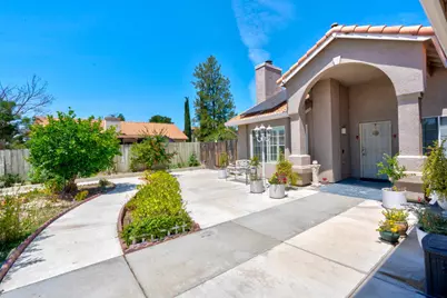 1700 San Simeone Way, Los Banos, CA 93635 - Photo 7