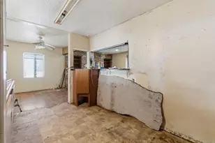 1823 W Acacia St, Stockton, CA 95203 - Photo 19