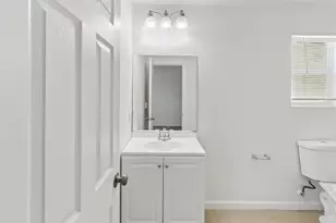 8897 Robbins Rd, Sacramento, CA 95829 - Photo 17