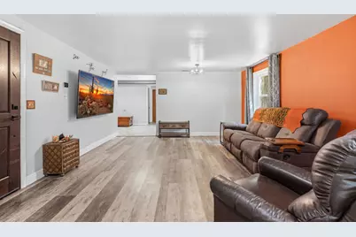 638 Orange Avenue, Ripon, CA 95366 - Photo 9