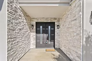 2013 Hampton Pl, Woodland, CA 95776 - Photo 3