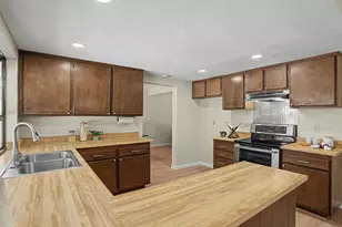 6 Lacota Ct, Sacramento, CA 95823 - Photo 7