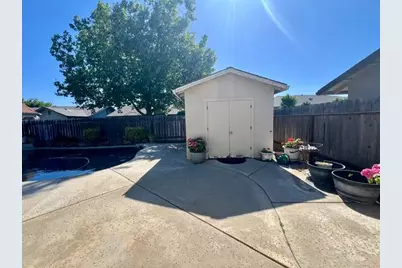 1826 Reisling Drive, Lodi, CA 95240 - Photo 35