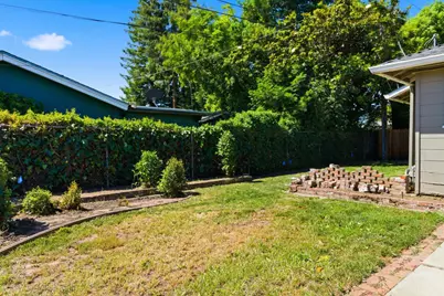 1176 W Mendocino Avenue, Stockton, CA 95204 - Photo 45