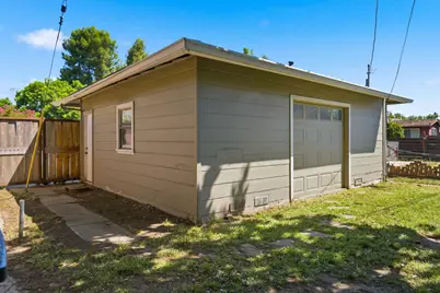 1176 W Mendocino Avenue, Stockton, CA 95204 - Photo 49