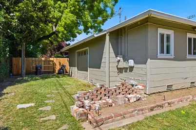 1176 W Mendocino Avenue, Stockton, CA 95204 - Photo 47