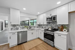 6439 Villa Dr, Sacramento, CA 95842 - Photo 17