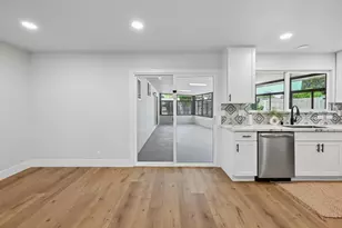 6439 Villa Dr, Sacramento, CA 95842 - Photo 9