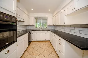 27 West St, Woodland, CA 95695 - Photo 3
