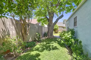 1916 45th St, Sacramento, CA 95819 - Photo 41