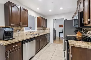 5031 Quonset Dr, Sacramento, CA 95820 - Photo 11