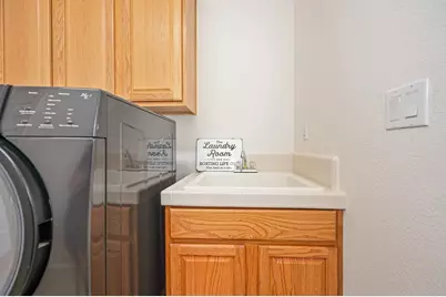 1956 Saint Patrick Way, Roseville, CA 95747 - Photo 29