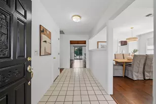 1812 Summerhill Dr, Roseville, CA 95661 - Photo 3
