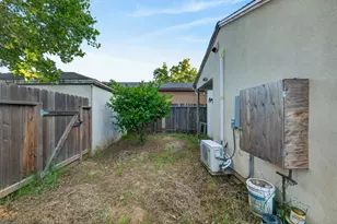 3732 38th St, Sacramento, CA 95820 - Photo 57