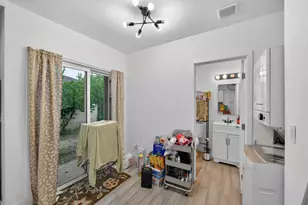 3732 38th St, Sacramento, CA 95820 - Photo 35