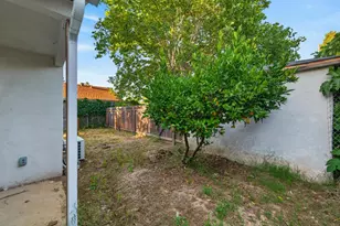 3732 38th St, Sacramento, CA 95820 - Photo 59