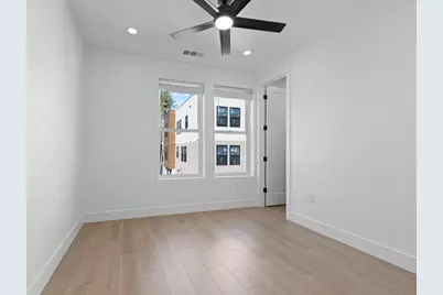 2817 Democracy Alley, Sacramento, CA 95816 - Photo 31