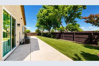1176 Obsidian Court, Los Banos, CA 93635 - Photo 17