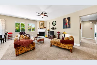 1176 Obsidian Court, Los Banos, CA 93635 - Photo 5