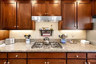 1176 Obsidian Ct, Los Banos, CA 93635 - Photo 3