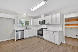 5615 St Claire Way, Citrus Heights, CA 95621 - Photo 9
