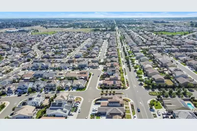 1807 W Woodward Avenue, Manteca, CA 95337 - Photo 35