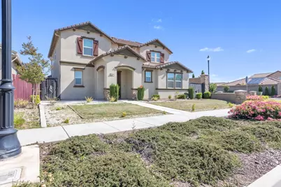 1807 W Woodward Avenue, Manteca, CA 95337 - Photo 3
