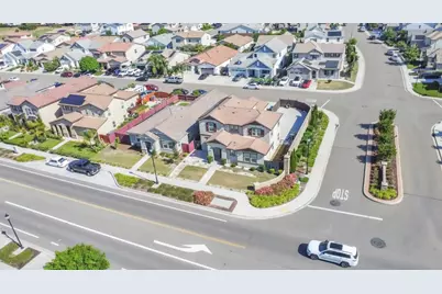 1807 W Woodward Avenue, Manteca, CA 95337 - Photo 5