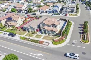 1807 W Woodward Ave, Manteca, CA 95337 - Photo 5