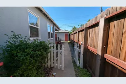 3771 Miller Way, Sacramento, CA 95817 - Photo 31