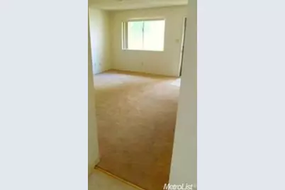 4001 Vosburg Street, Sacramento, CA 95826 - Photo 5