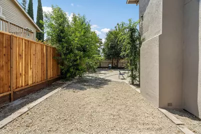 360 Mount Oso Avenue, Tracy, CA 95376 - Photo 21