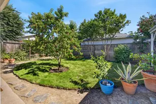 2886 Belden St, Sacramento, CA 95815 - Photo 29