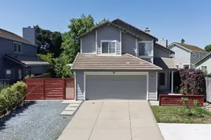 8984 Agate Creek Ct, Elk Grove, CA 95758 - Photo 11
