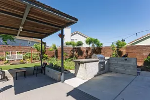 8984 Agate Creek Ct, Elk Grove, CA 95758 - Photo 39