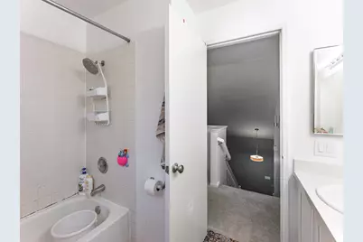 8984 Agate Creek Court, Elk Grove, CA 95758 - Photo 23