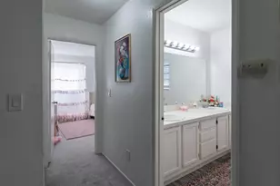 8984 Agate Creek Ct, Elk Grove, CA 95758 - Photo 27
