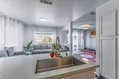 8984 Agate Creek Court, Elk Grove, CA 95758 - Photo 19