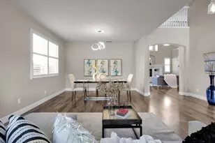 10112 Frank Greg Way, Elk Grove, CA 95757 - Photo 9