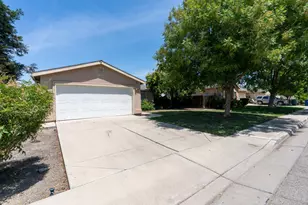 2166 McCurdy St, Dos Palos, CA 93620 - Photo 3