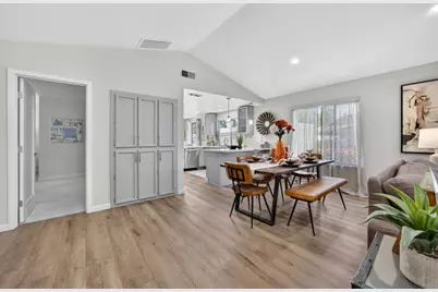 1611 Woodhill Drive, Roseville, CA 95661 - Photo 9