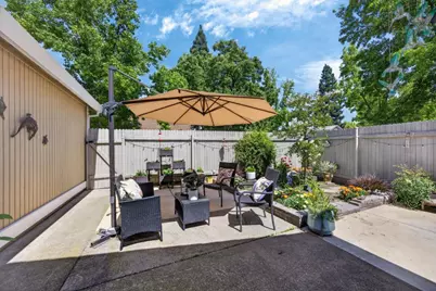 1611 Woodhill Drive, Roseville, CA 95661 - Photo 21