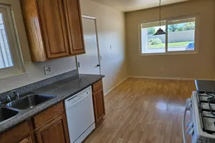 29 N Ashley Ave, Woodland, CA 95695 - Photo 7