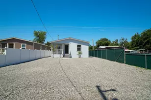 647 5th St, Willows, CA 95988 - Photo 1
