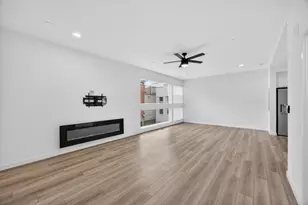 2431 Cleat Ln, Sacramento, CA 95818 - Photo 9