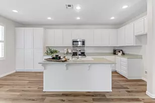 9649 Glacier Creek Way, Elk Grove, CA 95624 - Photo 11